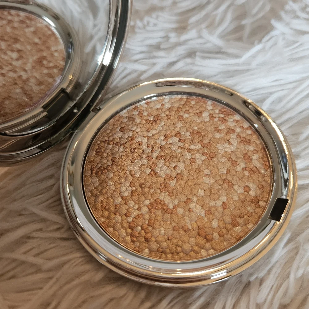 🆕 Ciate London Confetti Highlighter